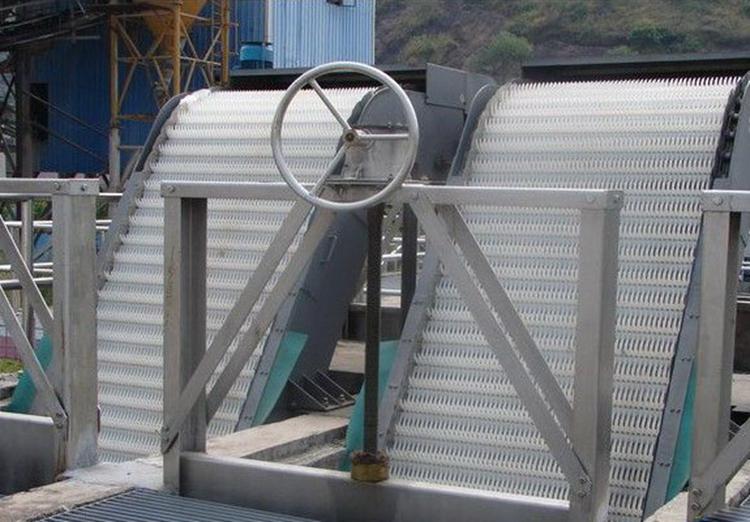 旋转式机械格栅